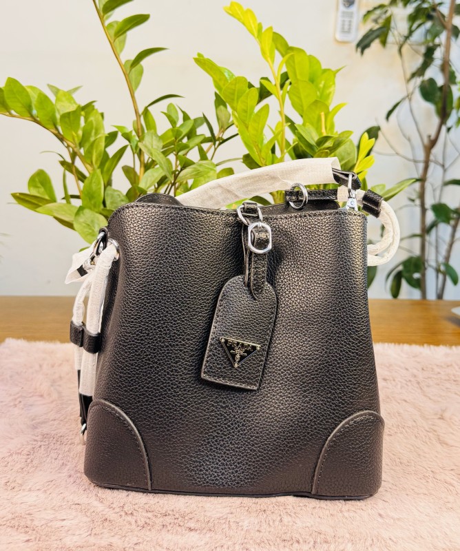 Designer Medium leather bag